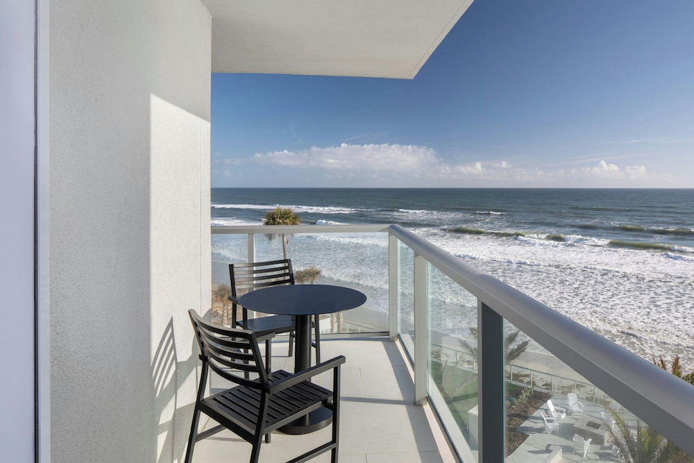 Renaissance Daytona Beach Oceanfront Hotel - photo 16