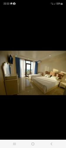 Hotel Medea — Unknown City — photo 3