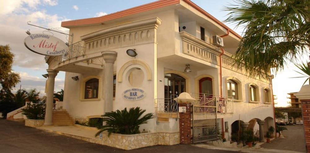 Hotel Mistef in Falerna, Italy