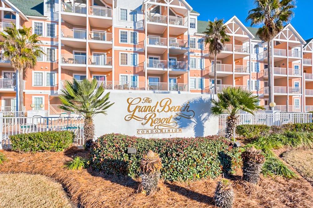 Direct Gulf Front Condo with Resort Pools with Hot Tubs Steps to Beach - photo 33