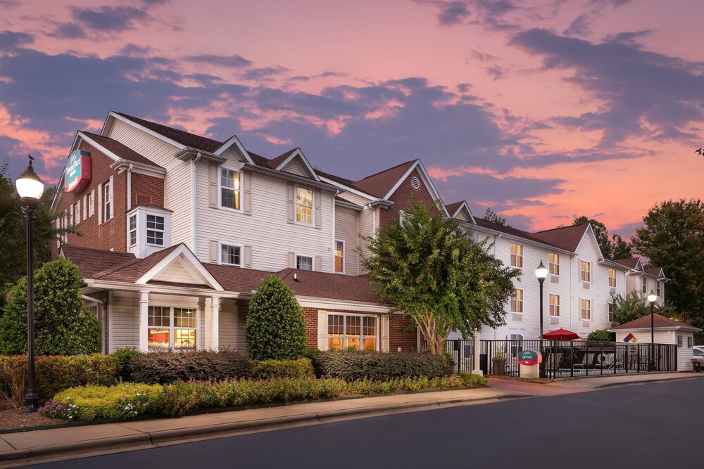 Towneplace Suites Charlotte Arrowood - photo 27