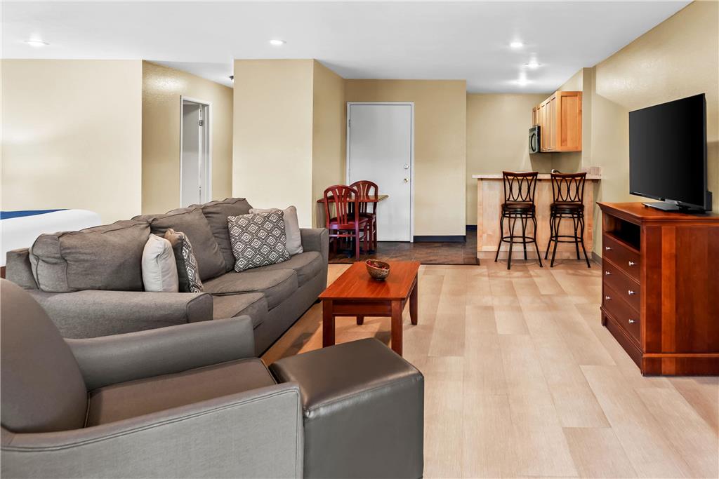 Baymont by Wyndham Yakima Riverfront - photo 36