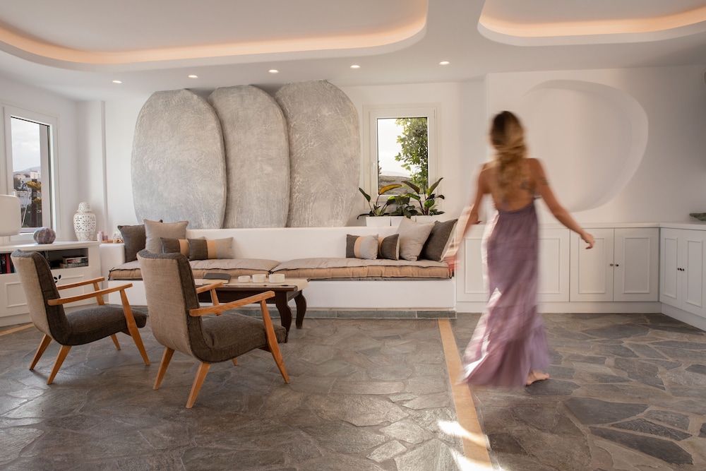 Aloni Hotel & Suites — Paros — photo 2