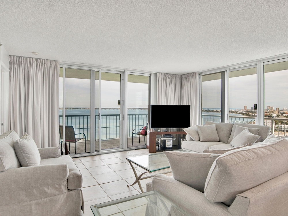 Tristan Towers by Southern Vacation Rentals - photo 29