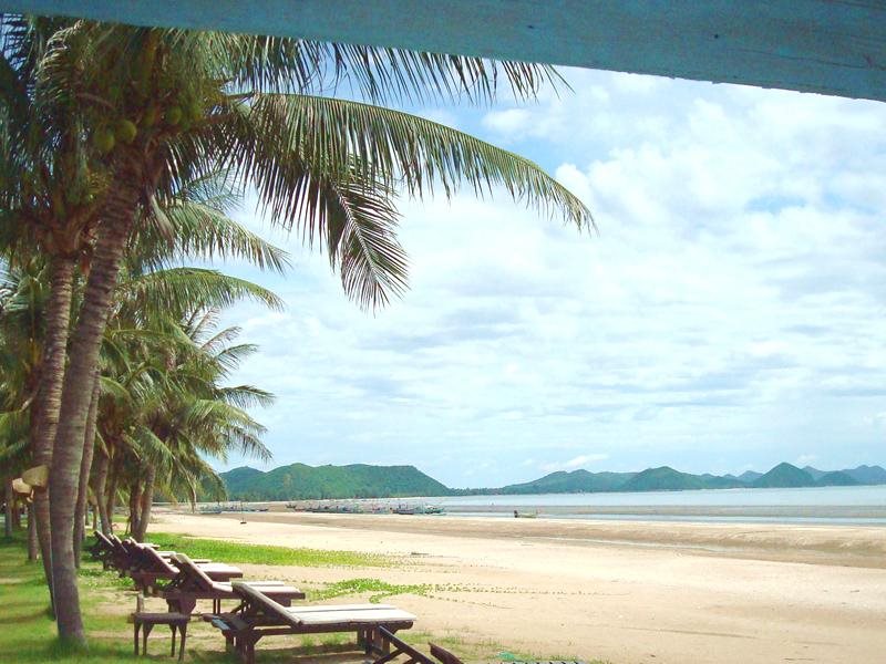 Terra Selisa Dolphin Beach in Sam Roi Yot, Thailand