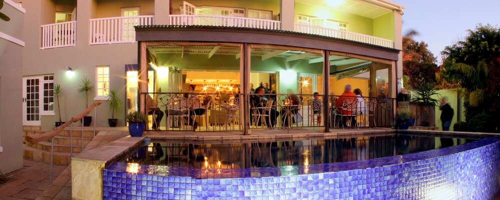 Lodge on Main Guest House and Conference Centre — 4-Star Luxury Hotel in Port Elizabeth, South Africa