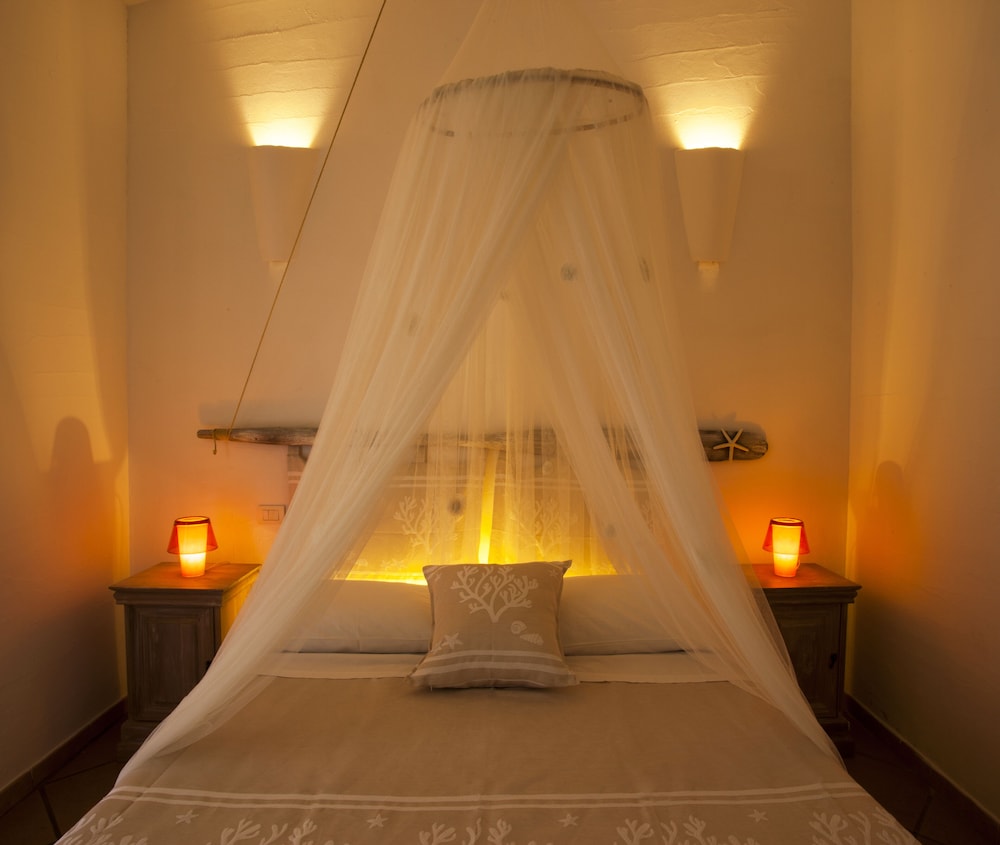 AgriRistoChic Resort Li Espi — hotel in Palau
