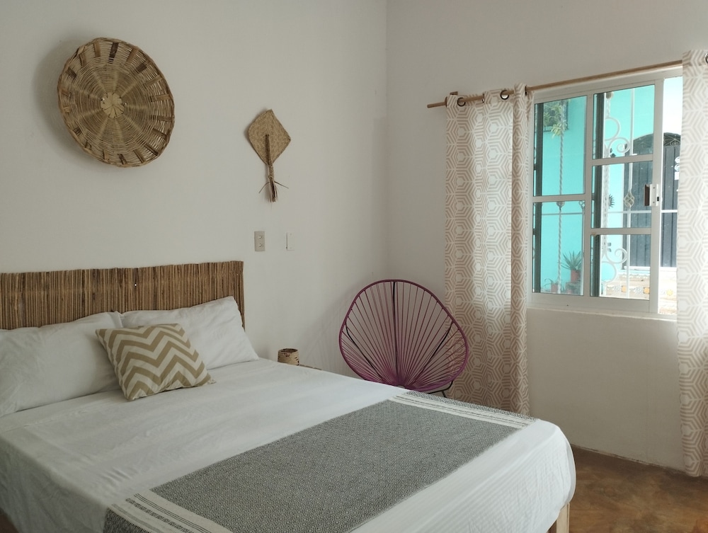 Flow de Lupe in Puerto Escondido, Mexico