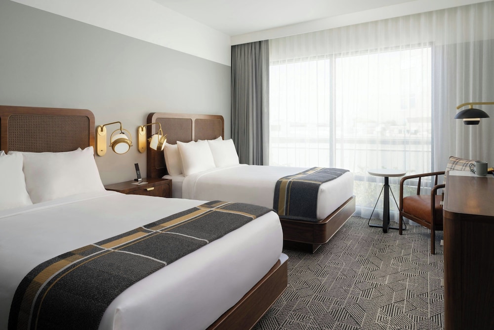 Asher Adams Autograph Collection - photo 28