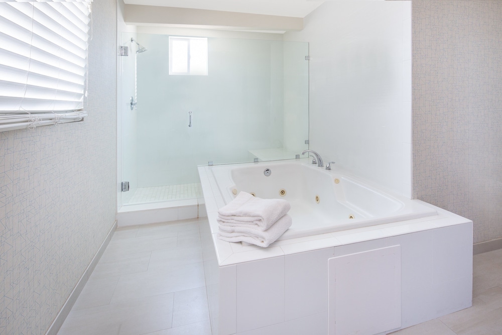 Holiday Inn Express San Diego Airport Old Town by IHG - photo 20