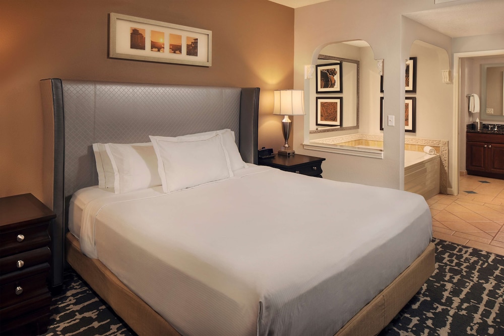 Hilton Grand Vacations Club Tuscany Village Orlando - photo 13