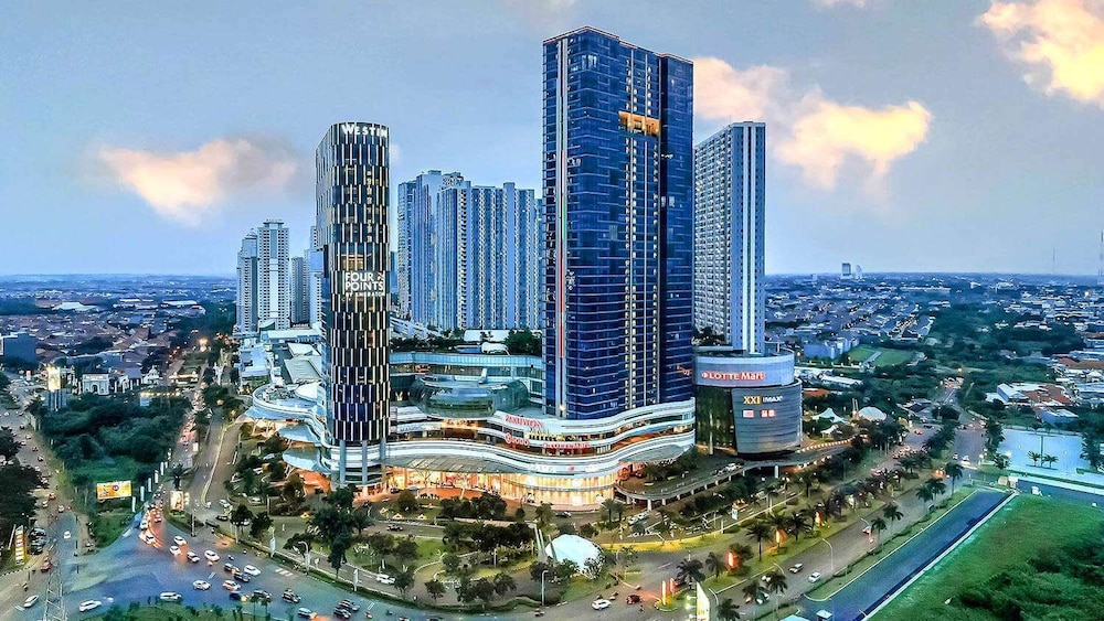 Gatotkaca Hotels - last minute hotel in Surabaya
