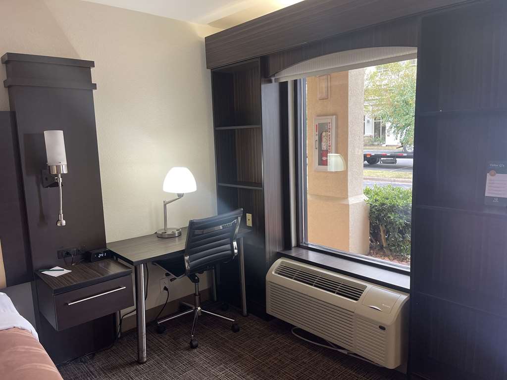 Quality Inn Dalton Central - photo 15