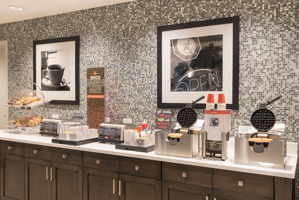 Hampton Inn & Suites Chicago Schaumburg - photo 26