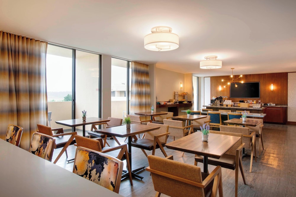 Marriott Greensboro Airport - photo 42