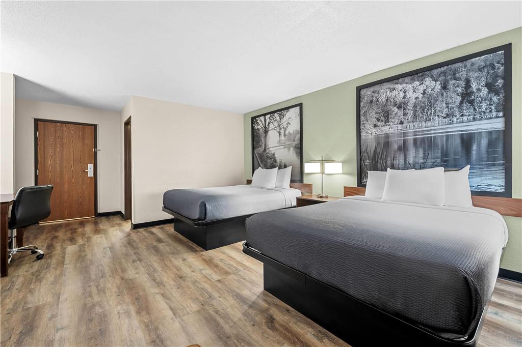 Super 8 by Wyndham Alexandria MN - photo 20
