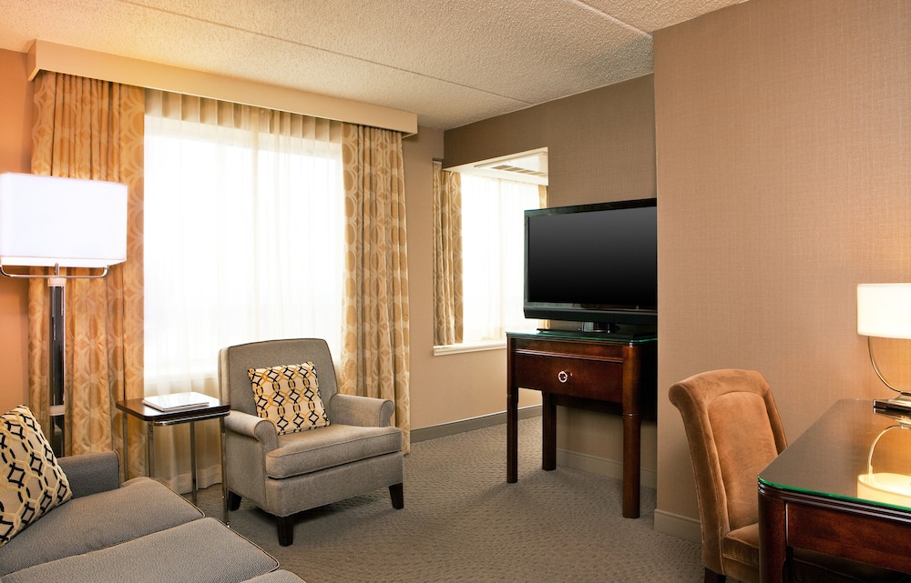 Sheraton Great Valley Hotel - photo 8