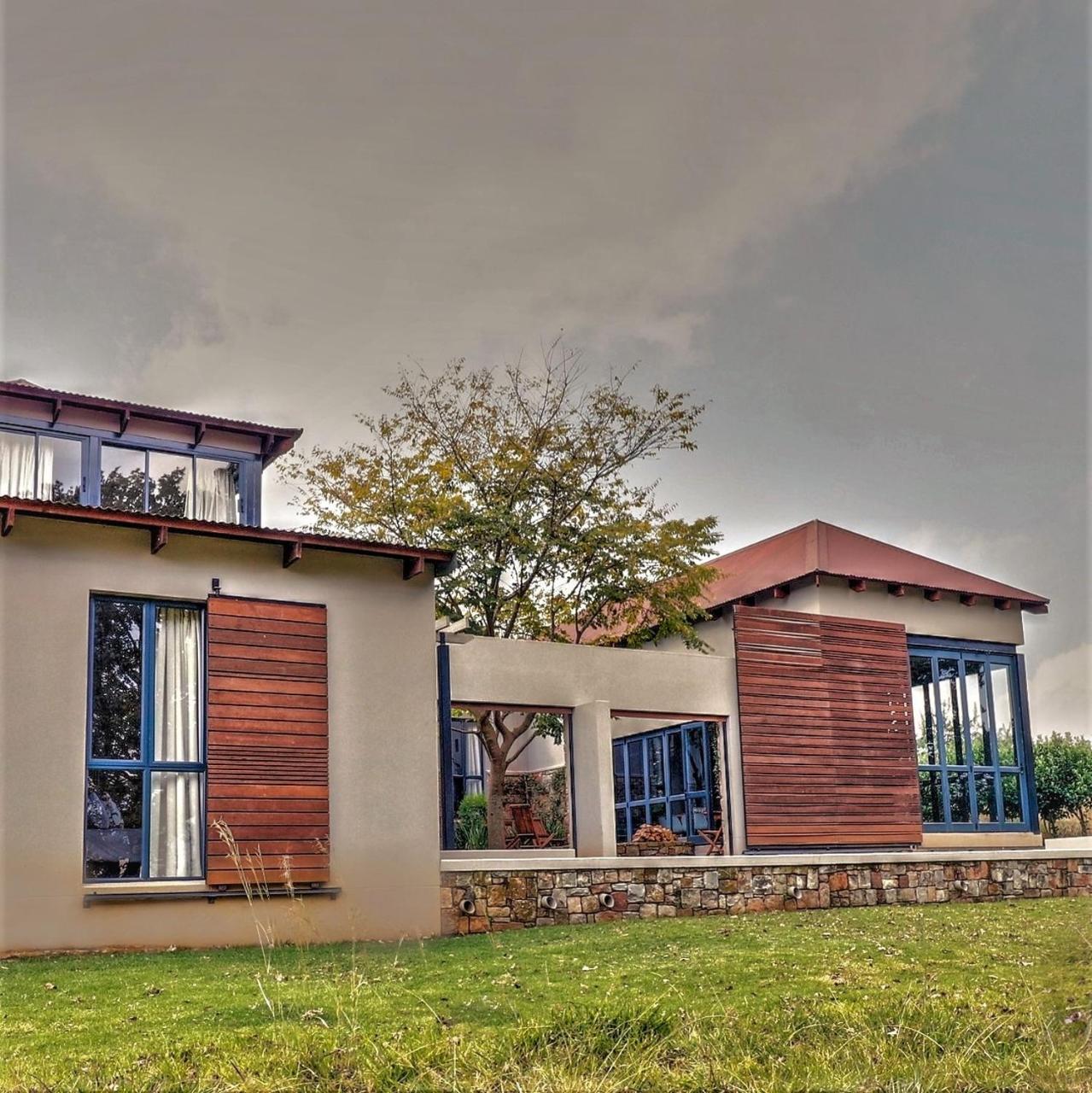 Upwood Guest House — 4-Star Luxury Hotel in Dullstroom, South Africa