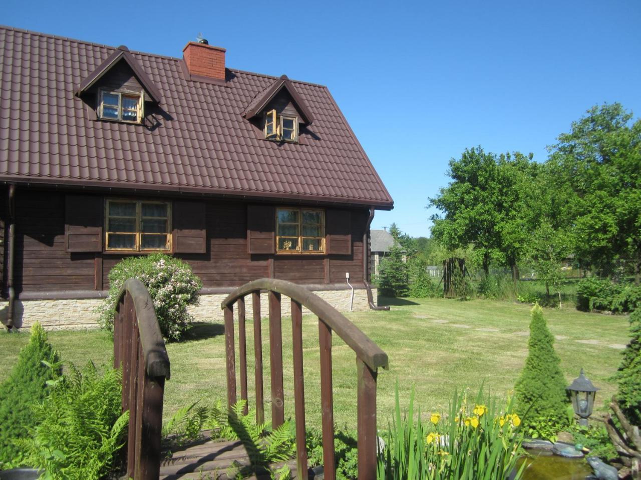 Burdanówka - carbon neutral hotel in Skierbieszow