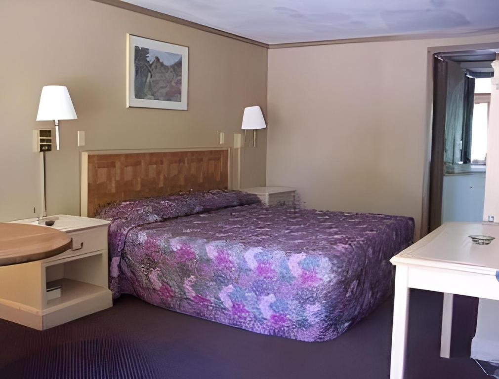 Knights Inn Rossford - photo 6