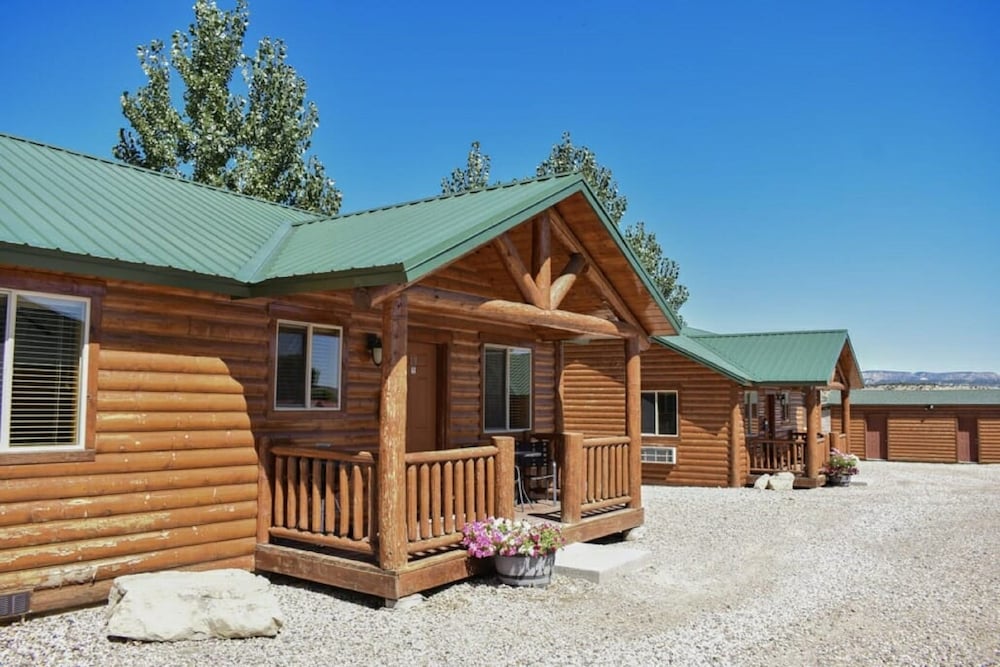 Bryce Country Cabins - photo 46