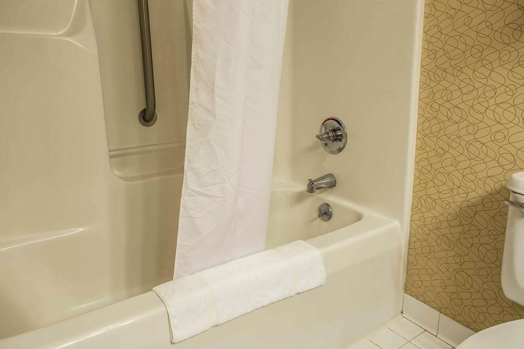 Quality Inn Union US Hwy 176 - photo 17