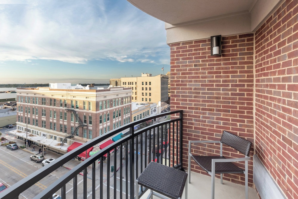 Courtyard by Marriott Baton Rouge Downtown - photo 3