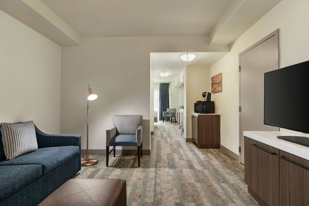 Hilton Garden Inn Charlotte Ayrsley - photo 15