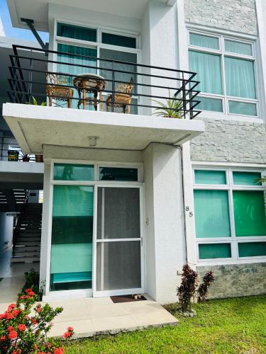 Poolside Condo in Subic Bay — Olongapo — photo 2