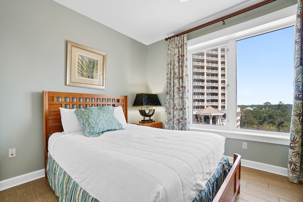 Grand Panama Beach Resort PET Friendly by Panhandle Getaways - photo 3