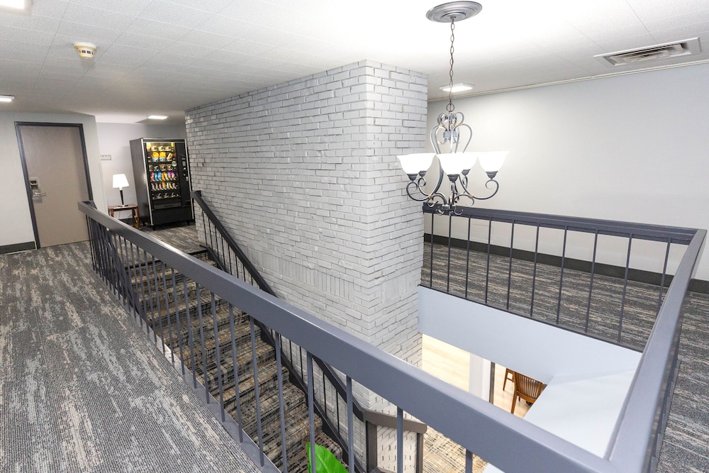Coratel Inn & Suites by Jasper Mankato - photo 46