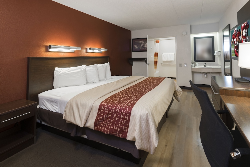 Red Roof Inn Benton Harbor St Joseph - photo 17