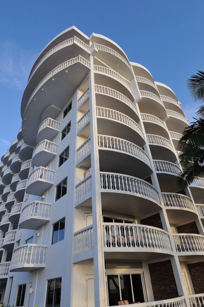 Beachcomber Resort & Club - photo 80