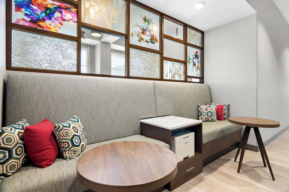 Hampton Inn & Suites by Hilton Chicago Medical District UIC - photo 55