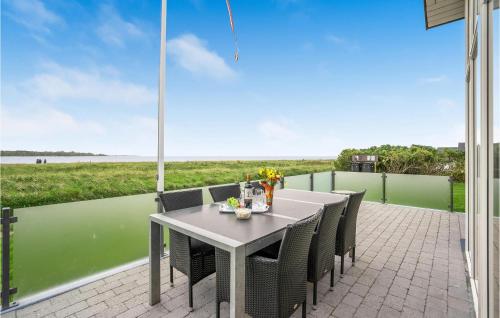 Three Bedroom Holiday Home In Skals — 4-Star Luxury Hotel in None, Denmark
