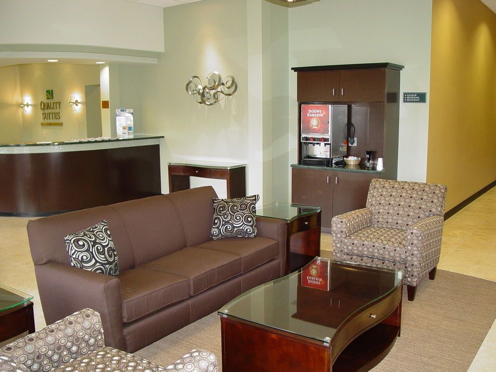 Quality Suites Downtown Colorado Springs - photo 19