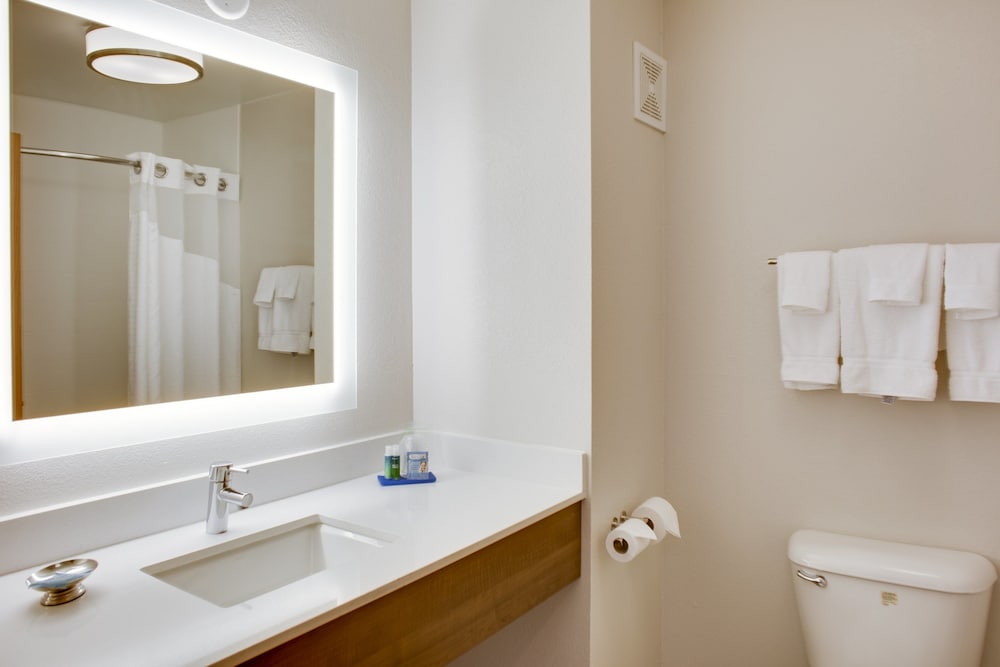 Holiday Inn Express & Suites Chickasha by IHG - photo 11