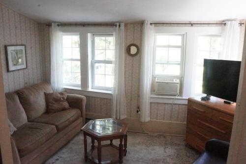 The Frogtown Inn - photo 13