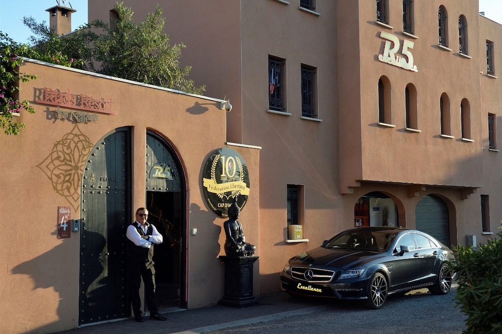Hotel Riad 5 Studio Cap Libertin Village Naturiste — Agde
