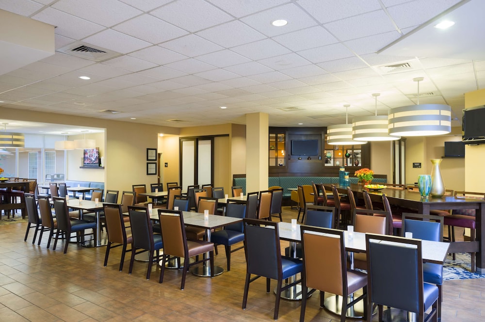 Hampton Inn & Suites Hershey - photo 38