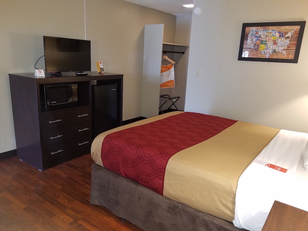 Holiday Lodge Yakima - photo 8