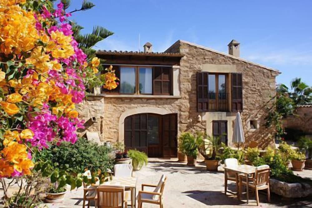 Hotel Sa Carrotja Adults Only — 4-Star Luxury Hotel in Ses Salines, Spain