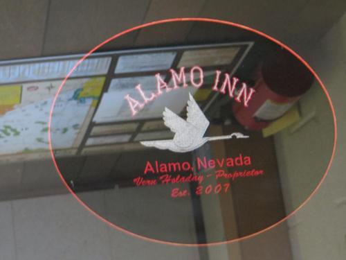 Alamo Inn - photo 8