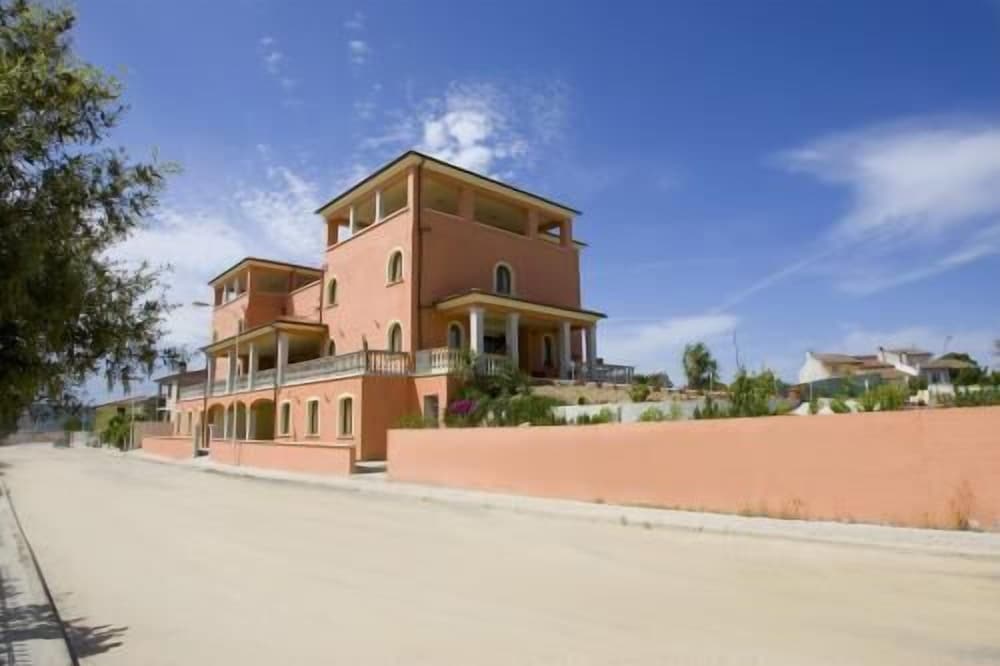 La Madonnina - last minute hotel in Budduso