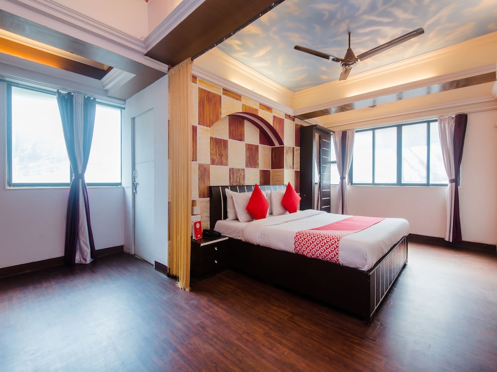 OYO 11879 Ashu Bini Hospitality Pvt Ltd Kalptaru