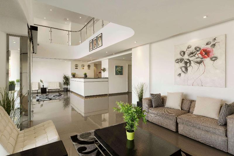 Super 8 by Wyndham Al Riyadh - carbon neutral hotel in Riyadh