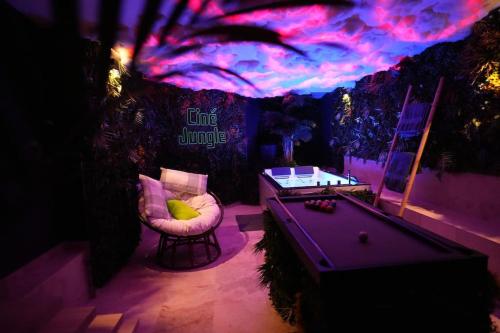 Cine Jungle Duplex Balneo — Roanne