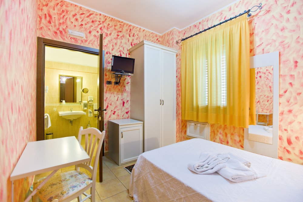Hotel History - carbon neutral hotel in Valderice