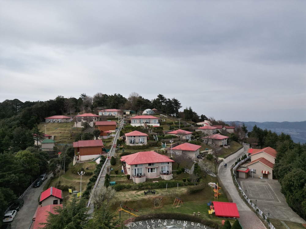 Tarika Resort and Spa in Chail, India