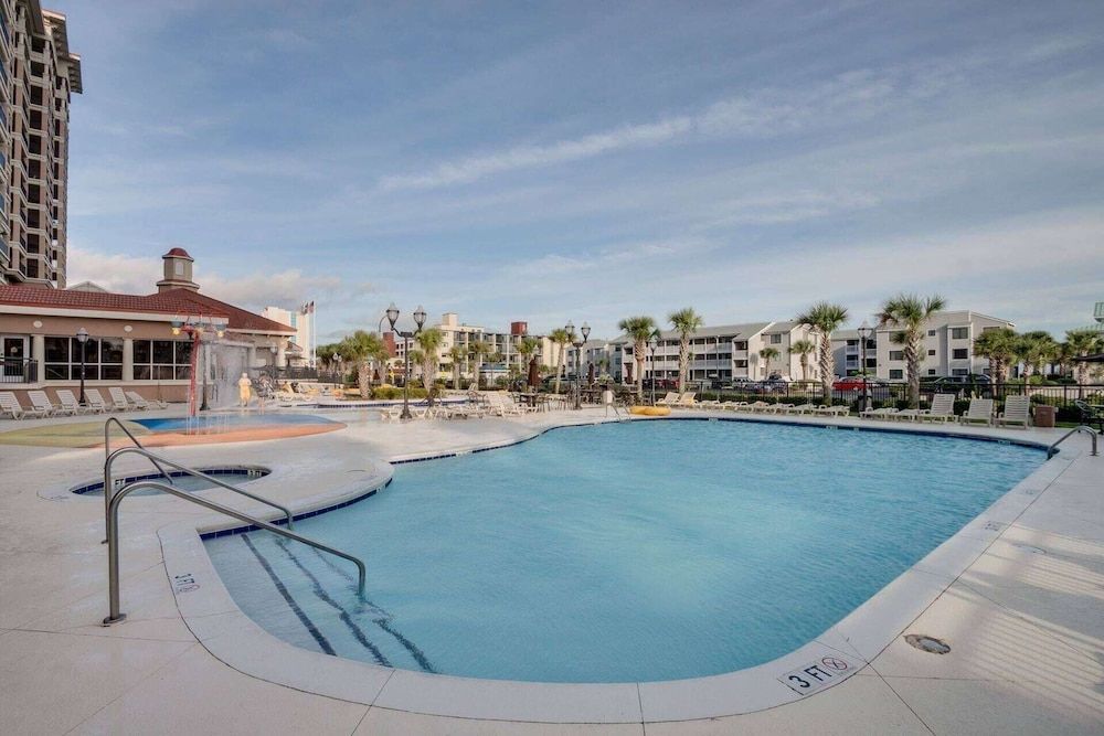 Tilghman Beach & Golf Resort 8003 2nd Row Cherry Grove 3 Bedroom C - photo 25